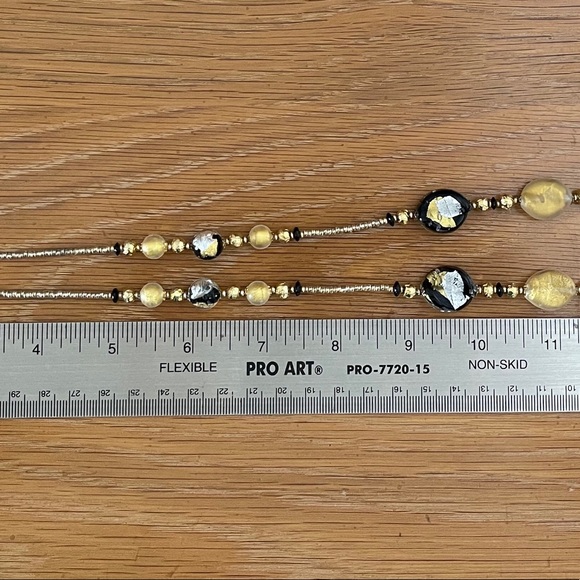 Art glass bead necklace. - Picture 6 of 6